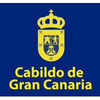 un logo color azul con logo amarillo y letras amarillas con el texto cabildo de gran canaria