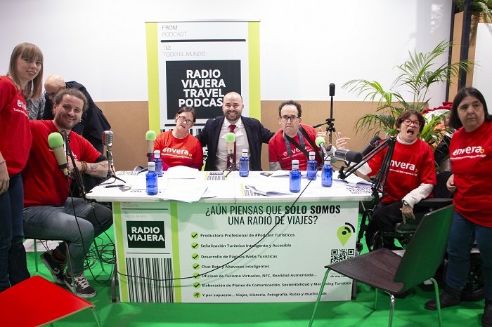 Antonio Linares (Iberia) en el set de Radio Viajera